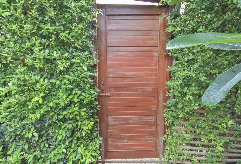 ホテル Oyo 1114 Wawa House