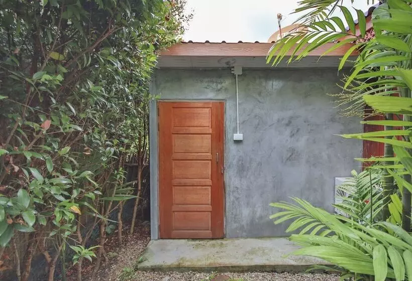 ホテル Oyo 1114 Wawa House