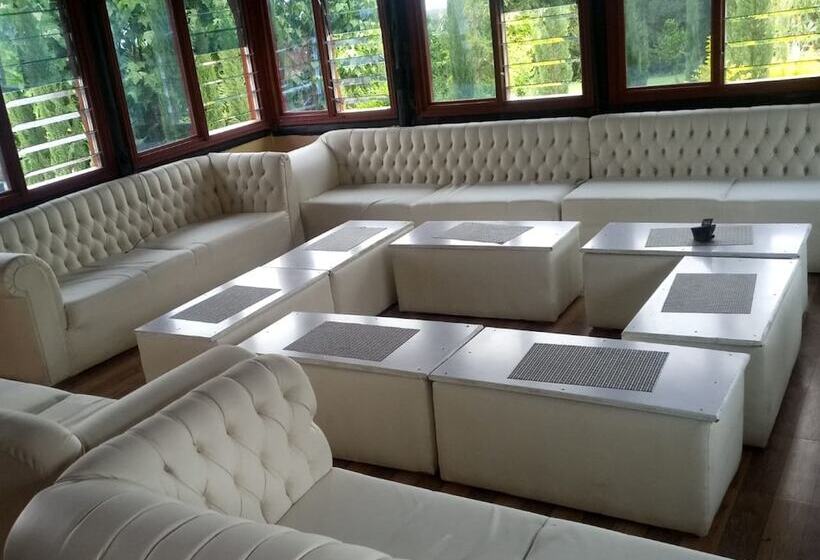 هتل Sapphire Resort