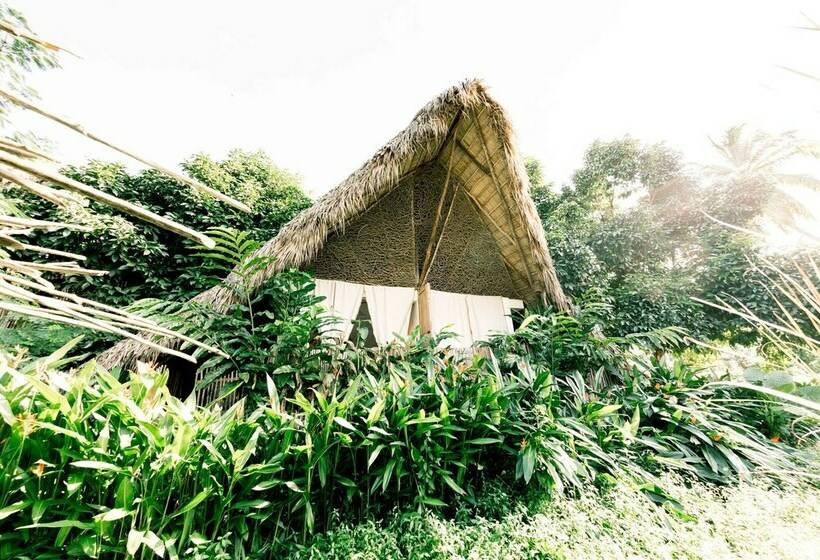 هتل Shiva Village