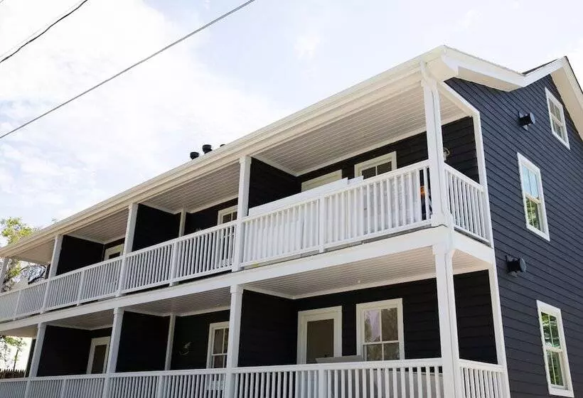 ホテル The Wildset