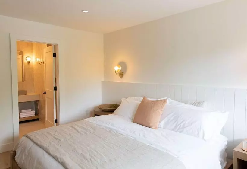 ホテル The Wildset