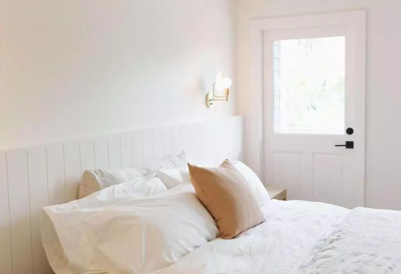 ホテル The Wildset