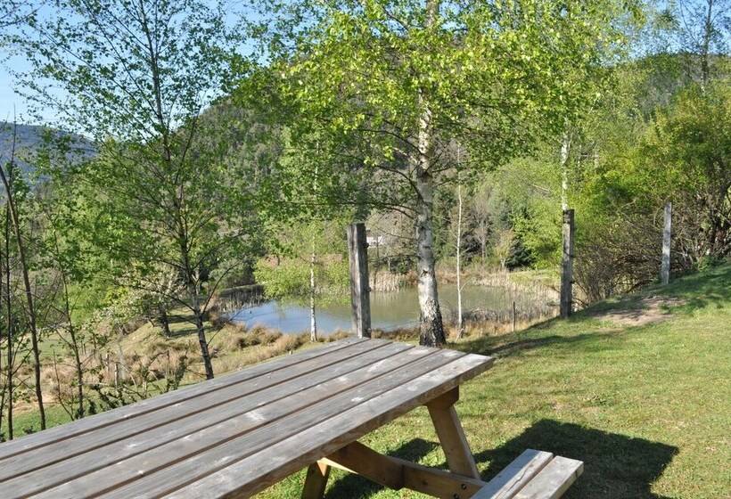 بنسيون A L Orée Du Bois