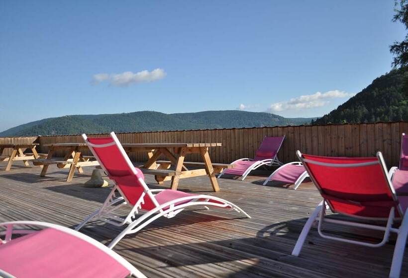 بنسيون A L Orée Du Bois