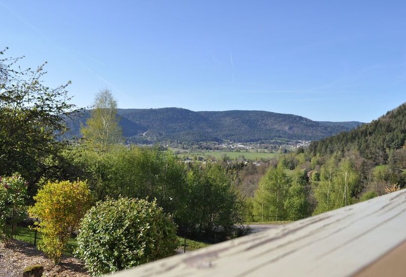 بنسيون A L Orée Du Bois