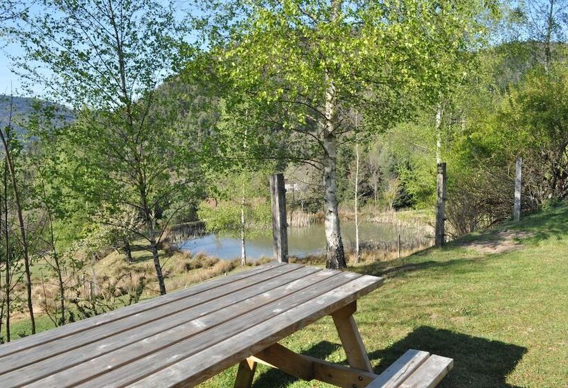 بنسيون A L Orée Du Bois