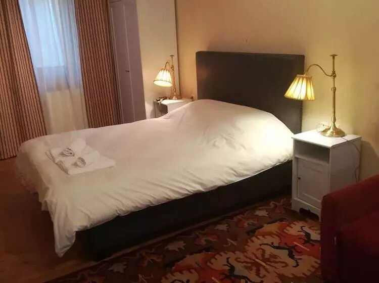 ペンション Guest House Ioanna Arachova