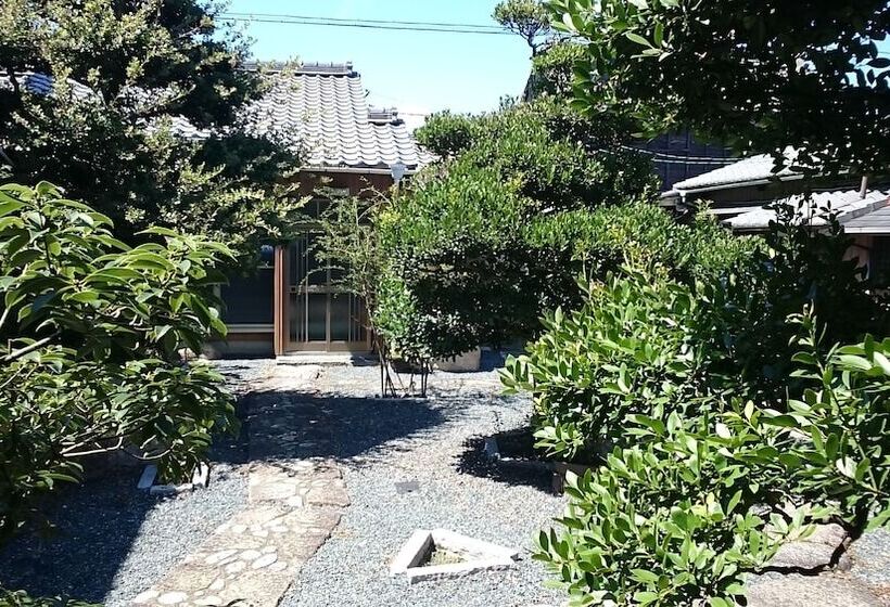 펜션 Minshuku Hikosukeso