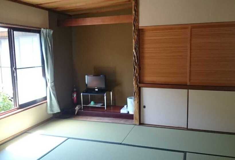 펜션 Minshuku Hikosukeso