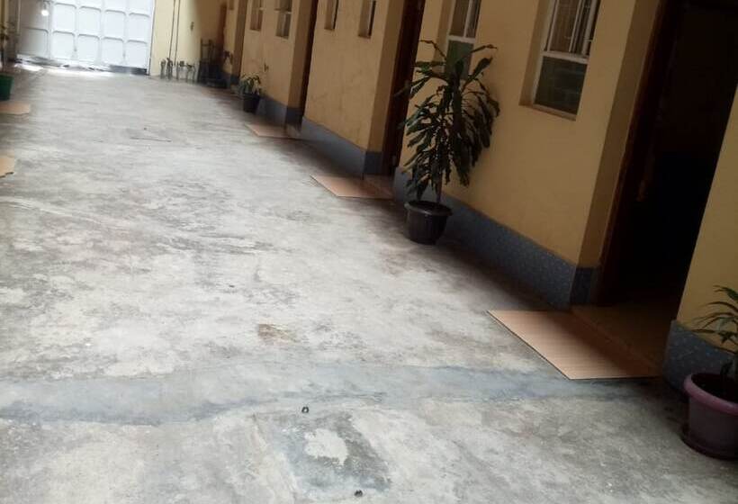 پانسیون Paleos Restaurant