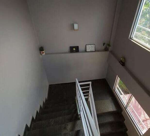 پانسیون Under The Fog