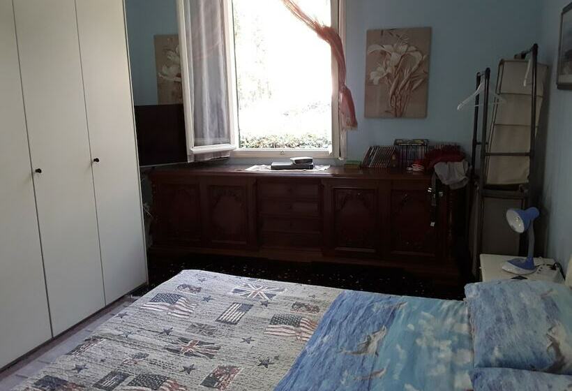 펜션 Room In Guest Room Valle Degli Ulivi Liguria, Italia