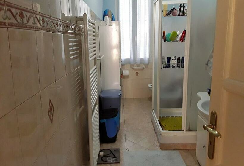 펜션 Room In Guest Room Valle Degli Ulivi Liguria, Italia