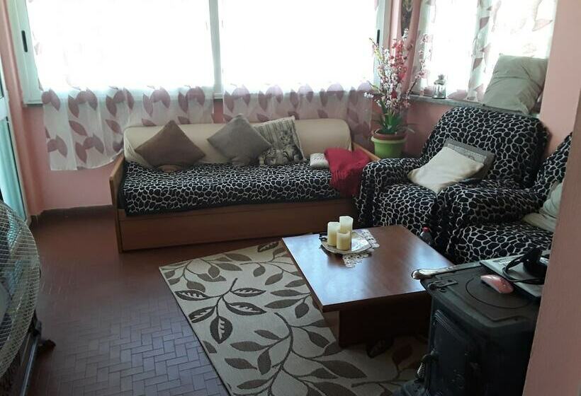 펜션 Room In Guest Room Valle Degli Ulivi Liguria, Italia