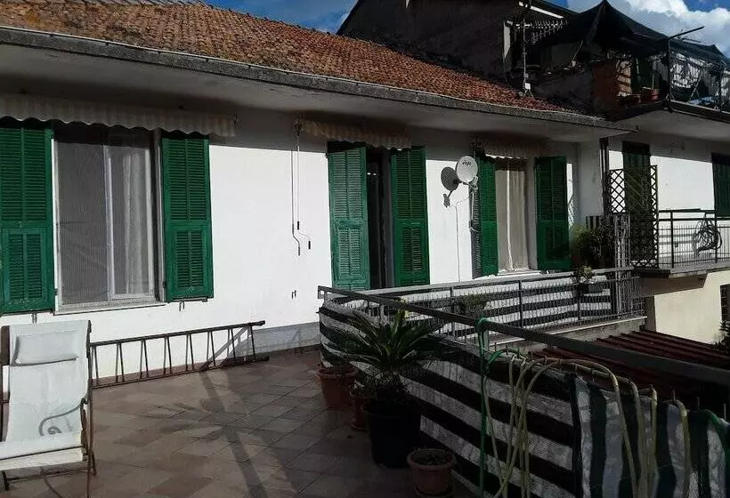 ペンション Room In Guest Room   Valle Degli Ulivi   Liguria, Italia