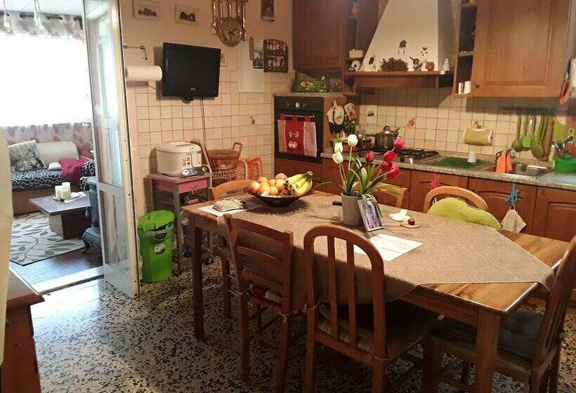 펜션 Room In Guest Room Valle Degli Ulivi Liguria, Italia