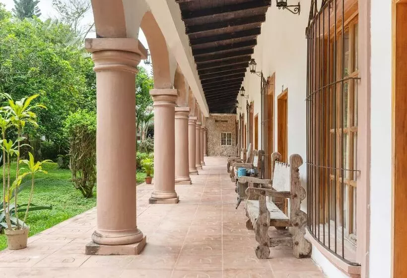 Rancho Hotel El Carmen