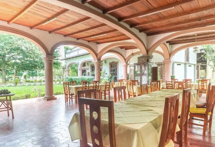 Rancho Hotel El Carmen