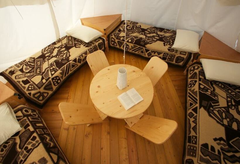 渡假胜地  Indian Village Tipi Tent