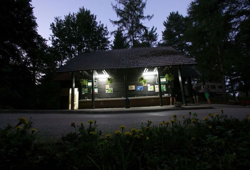 渡假胜地  Indian Village Tipi Tent