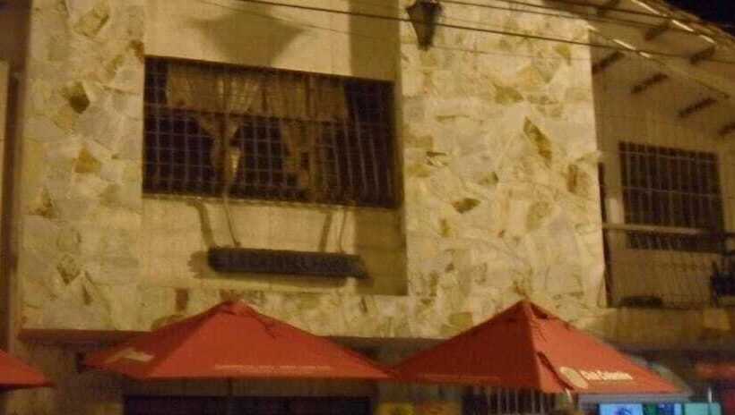 Общежитие Casa Del Farol