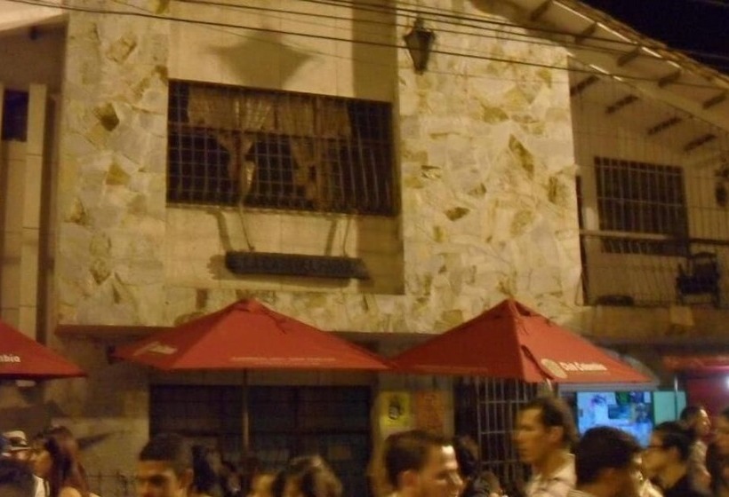 Общежитие Casa Del Farol