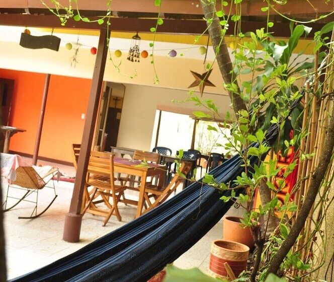 Общежитие Casa Del Farol