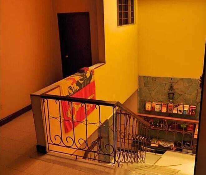 Общежитие Casa Del Farol