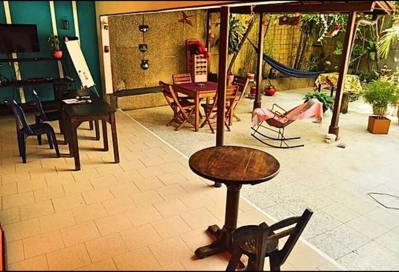 Общежитие Casa Del Farol