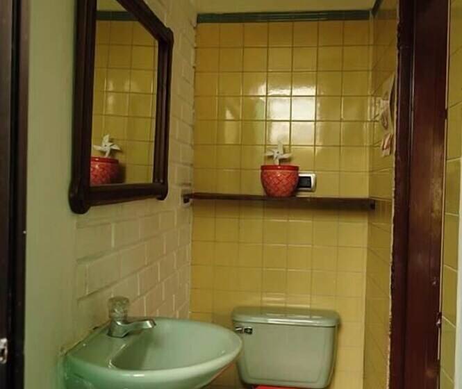 Общежитие Casa Del Farol