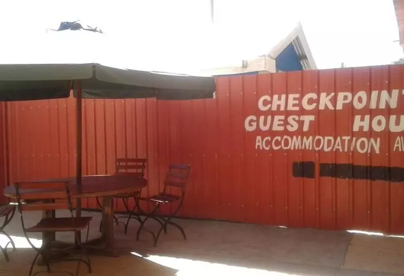 تختخواب و صبحانه Check Point Guest House