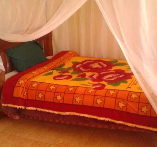 تختخواب و صبحانه Check Point Guest House