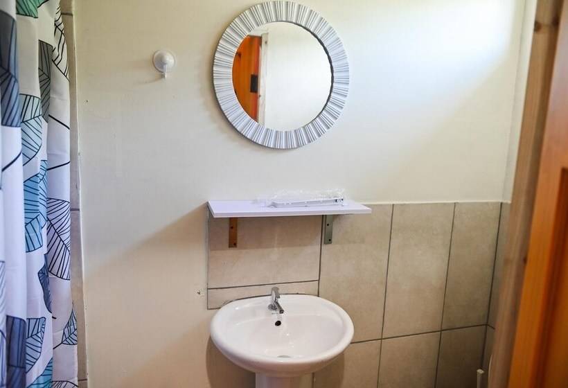 تختخواب و صبحانه Traum House