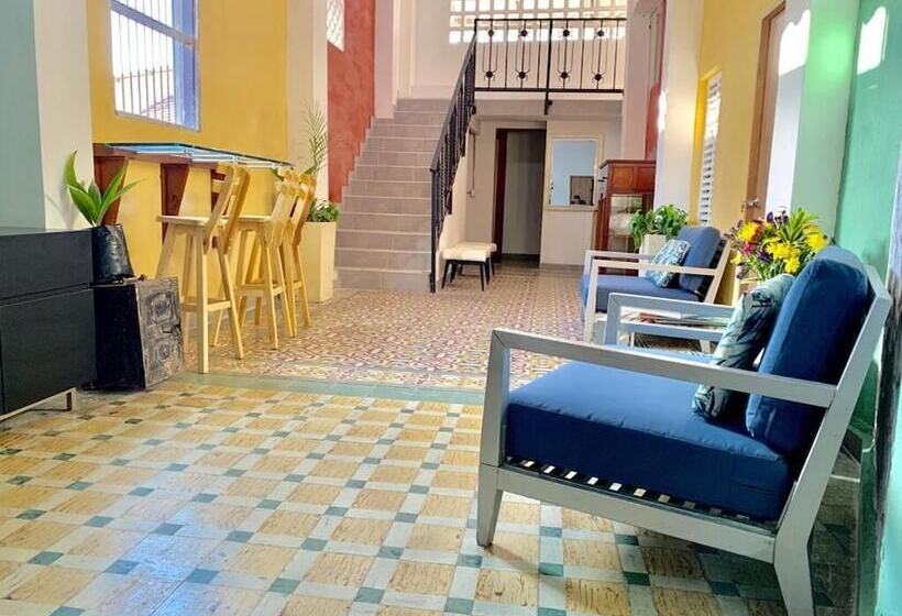 Casa De La Cruz   Hostel