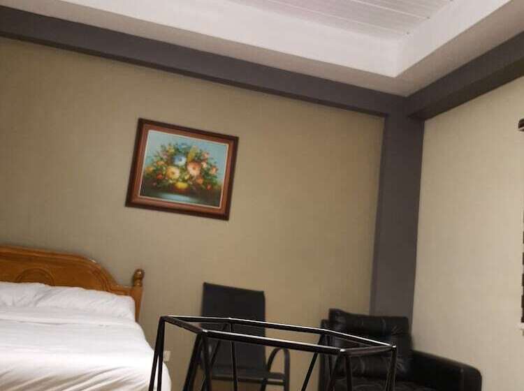 בית מלון כפרי 2428 Suites