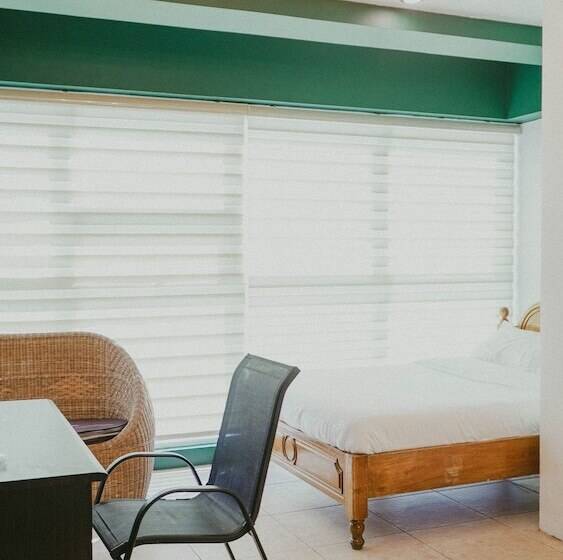 בית מלון כפרי 2428 Suites