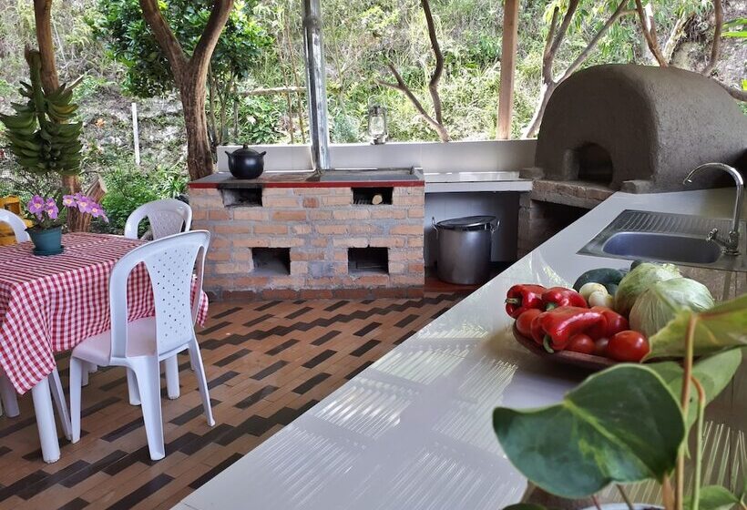 בית מלון כפרי Bordones