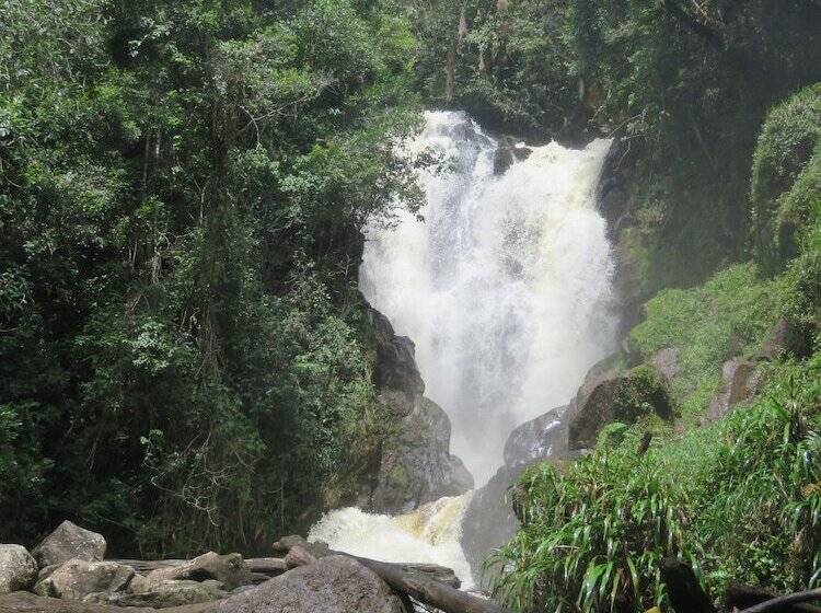 בית מלון כפרי Bordones