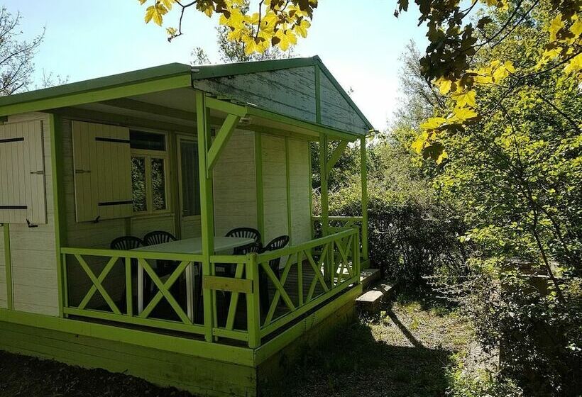 فندق Camping Les Bonnets