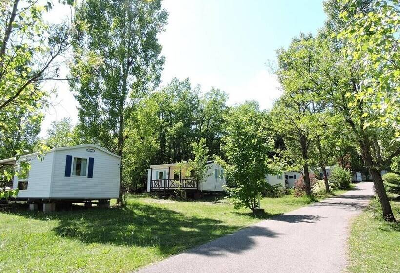 فندق Camping Les Bonnets