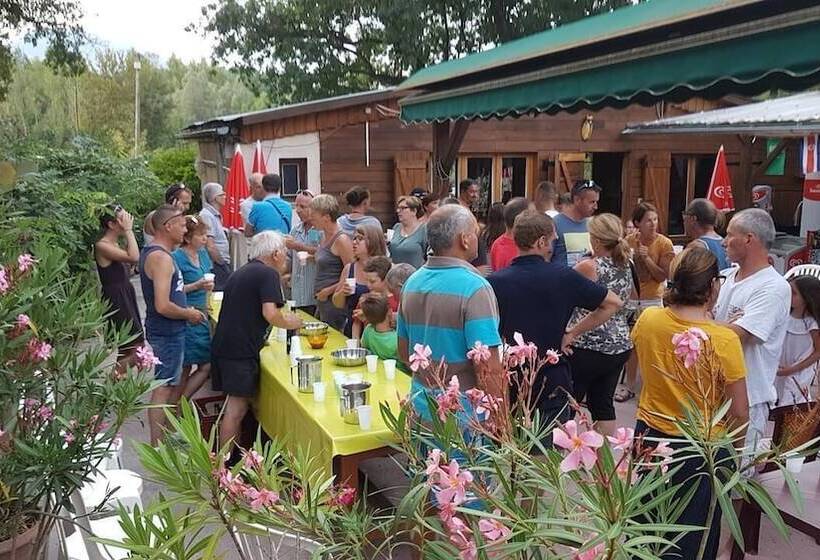 فندق Camping Les Bonnets