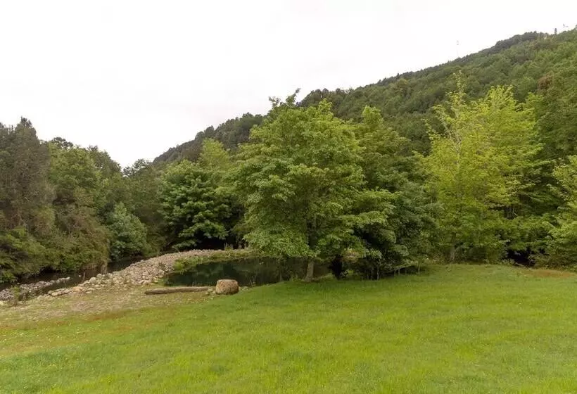 هتل Entre Pampa Y Bosque