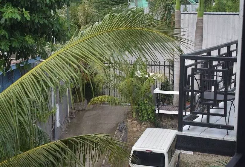 ホテル Hohola Apartments