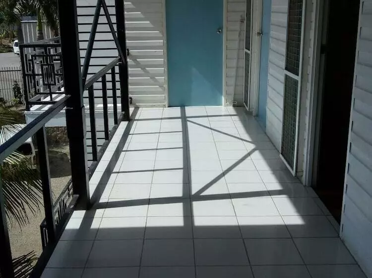 ホテル Hohola Apartments