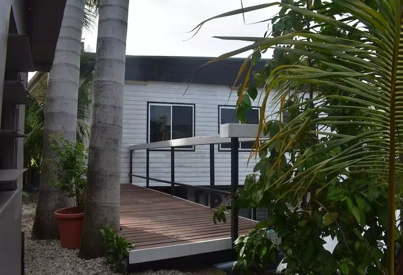 ホテル Hohola Apartments