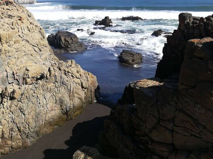 هتل Hostal Casona Del Cerro