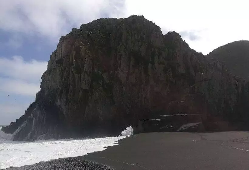 Hotelli Hostal Casona Del Cerro