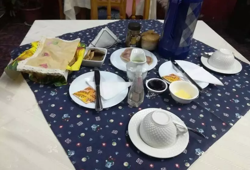 Hotelli Hostal Casona Del Cerro