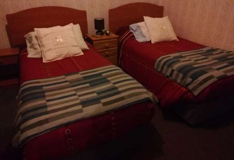 هتل Hostal Casona Del Cerro